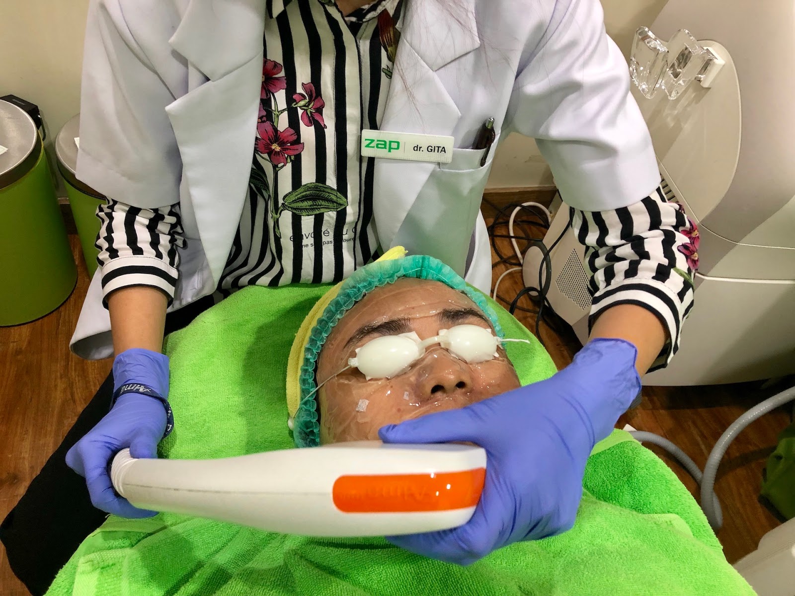 ZAP PHOTO FACIAL GLOW REVIEW AS FIRST TIMER