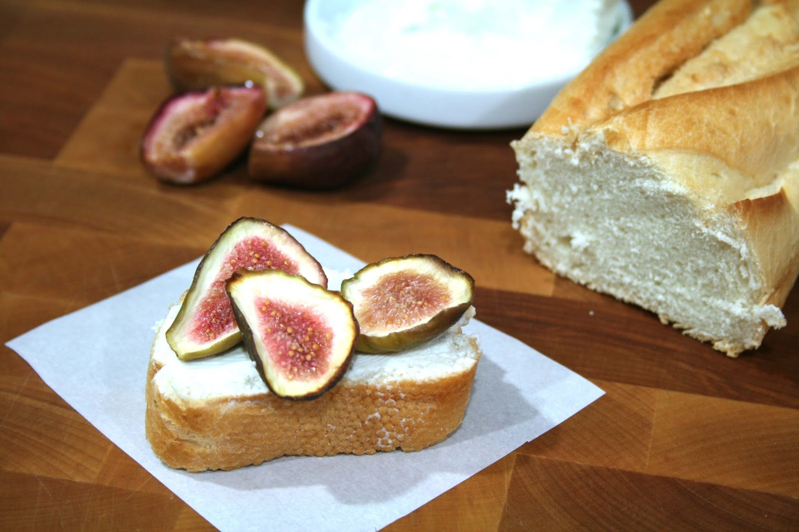 Oregon Transplant Fig and Goat Cheese Crostini