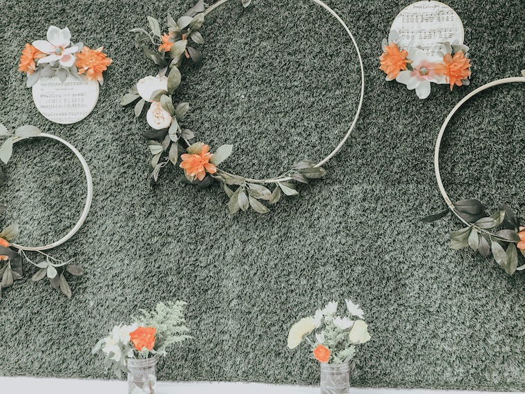 baby shower hula hoop wreath