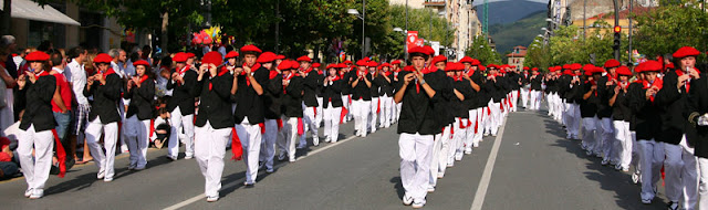 alarde de san marcial en írun