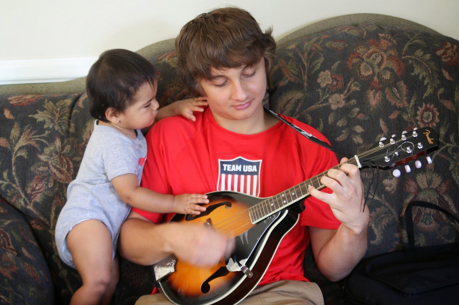 The King Zoo and Funny Farm Big brother, little brother