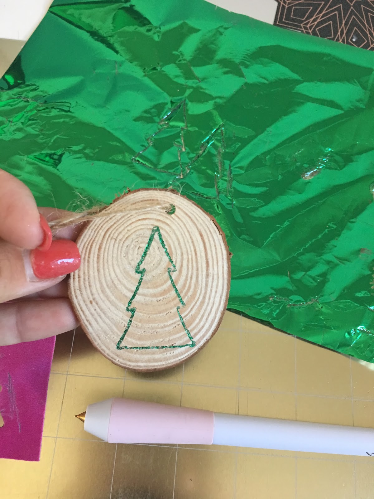 How to Use Foil Quill Freehand Pens and Mat Together