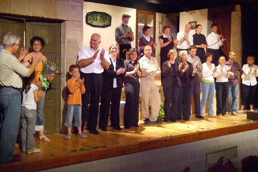 ACR DE FALS (TEATRE, EL JARDÍ DELS HOSTES)