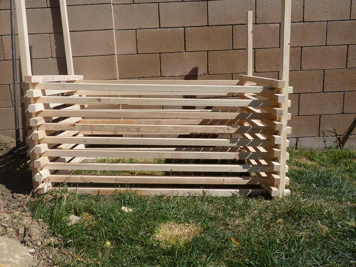 Country Girlie: Building a Composting Pile - Tutorial