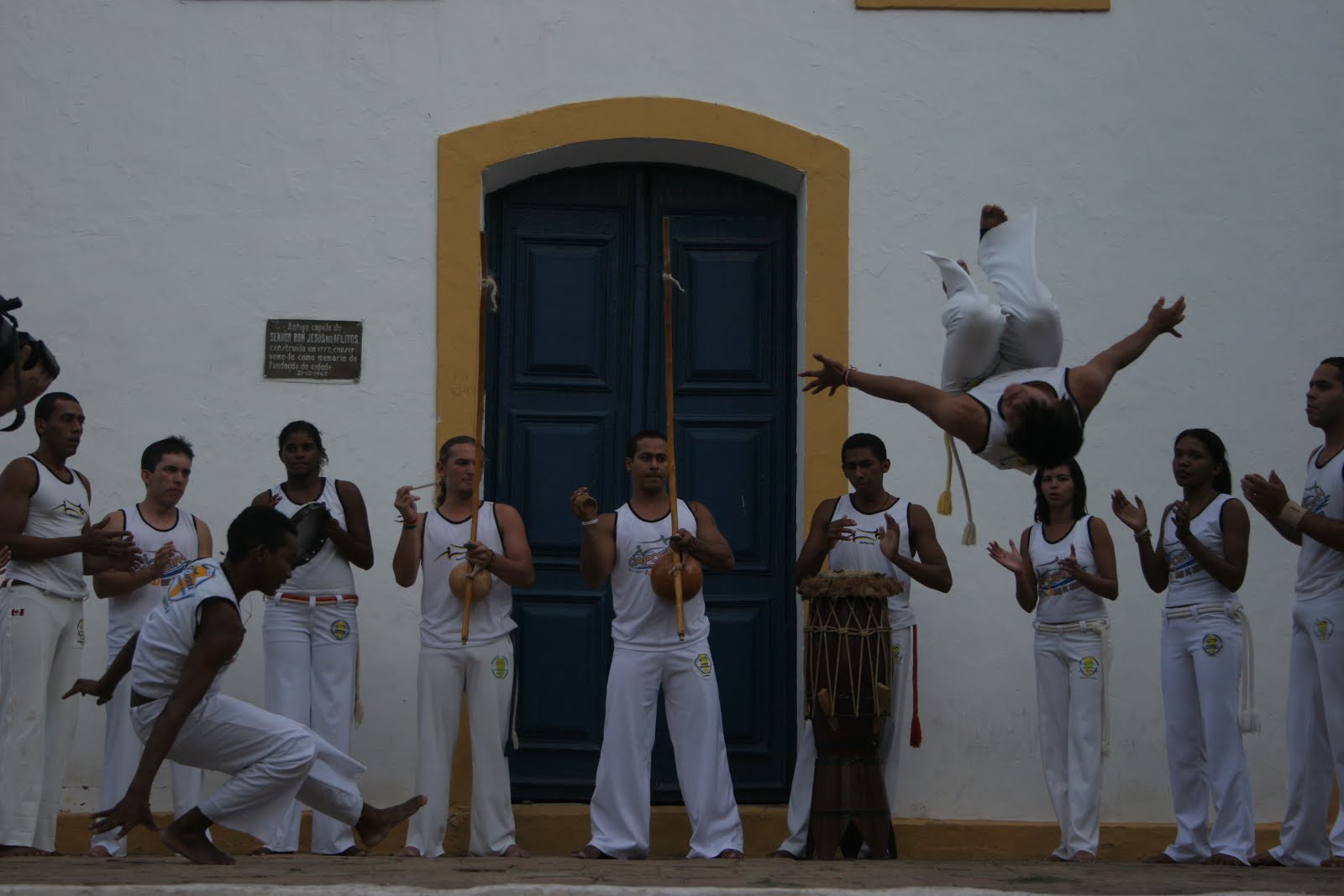 CAPOEIRA - GRUPO ÁGUA DE BEBER