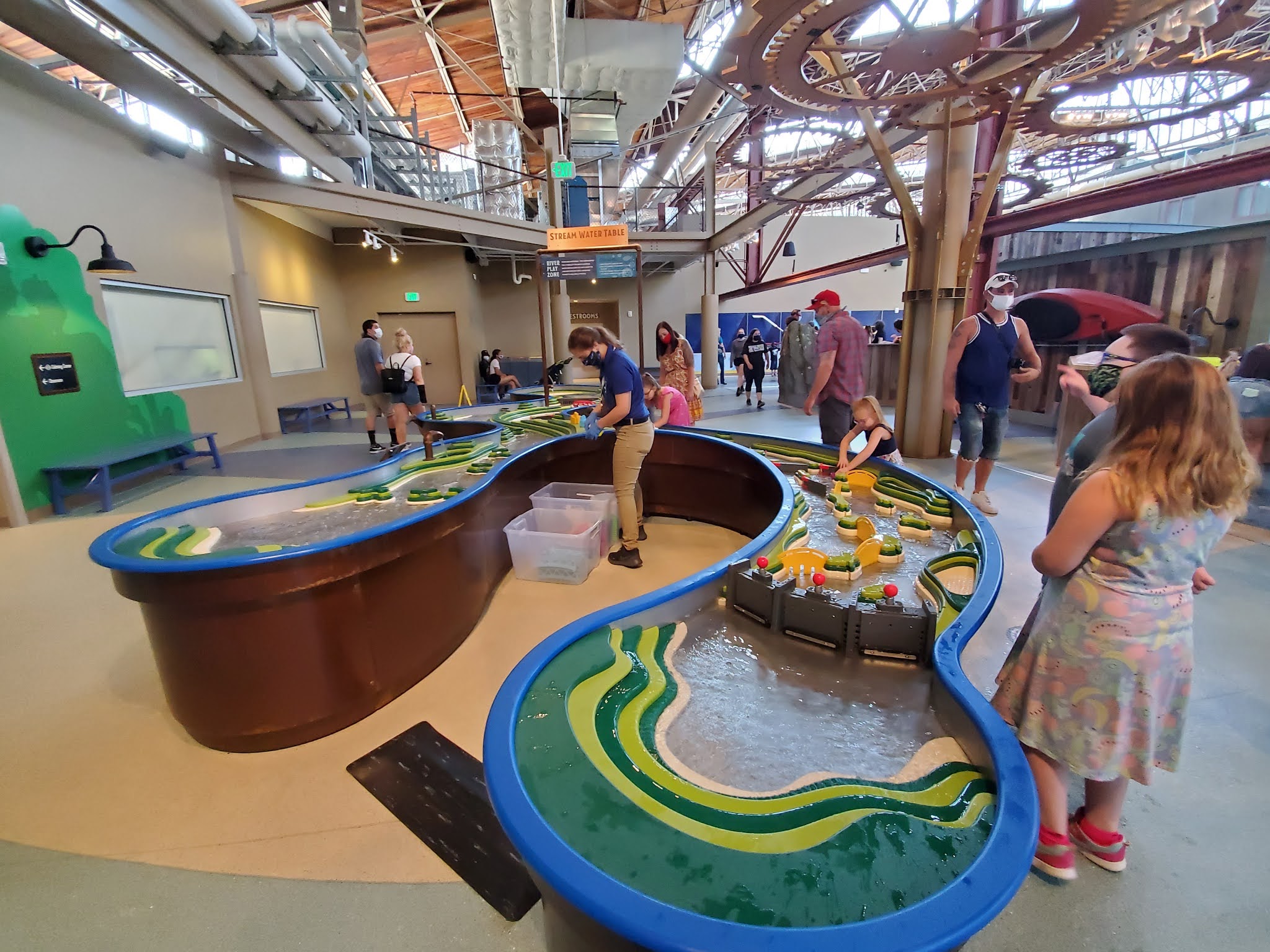 Play St. Louis The St. Louis Aquarium at Union Station, St. Louis City