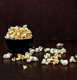How to Make Popcorn in Microwave in 3 Ways