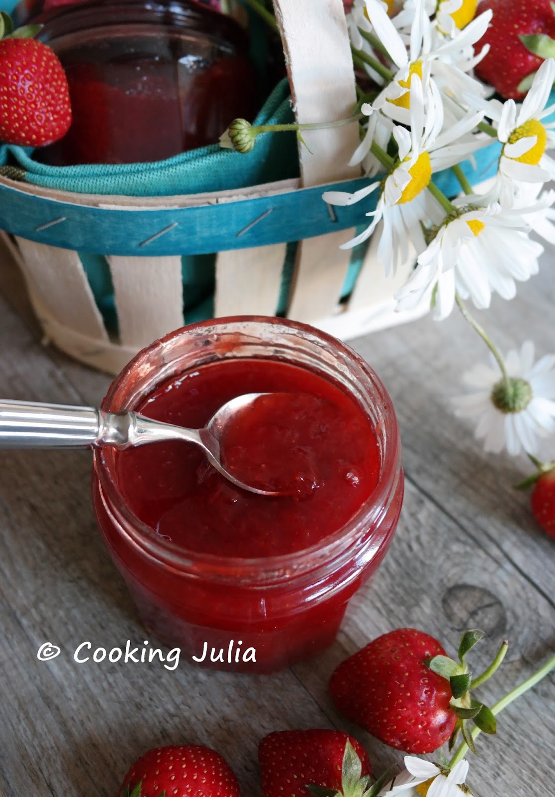 COOKING JULIA CONFITURE DE FRAISES (PASSEPLATS ENTRE AMIS 9)