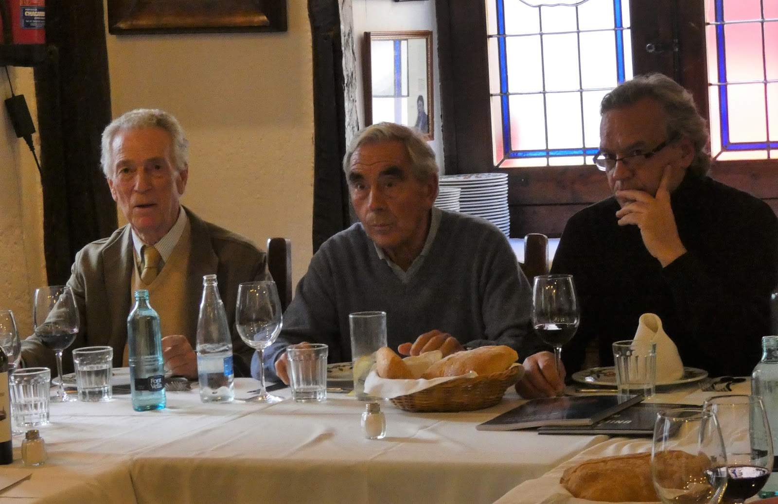 JAULA DE GATOS CARLOS BELMONTE MARTINEZ EN LA JAULA DE GATOS