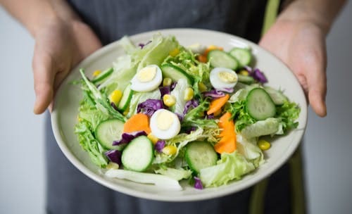 Chinese noodle salad with vegetables is easy and appetizing Chinese noodle salad with vegetables is easy and appetizing