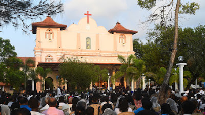 Gereja Filipina yang Dibom Dibuka Kembali dengan Upacara Penahbisan yang Penuh Sukacita