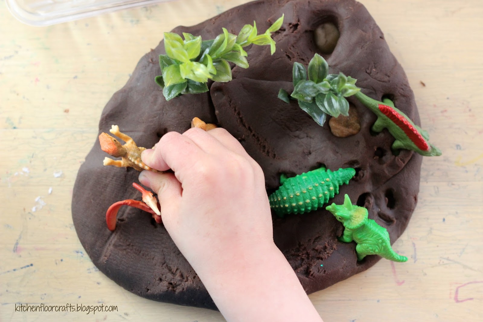 Kitchen Floor Crafts: Dinosaur Playdough Play