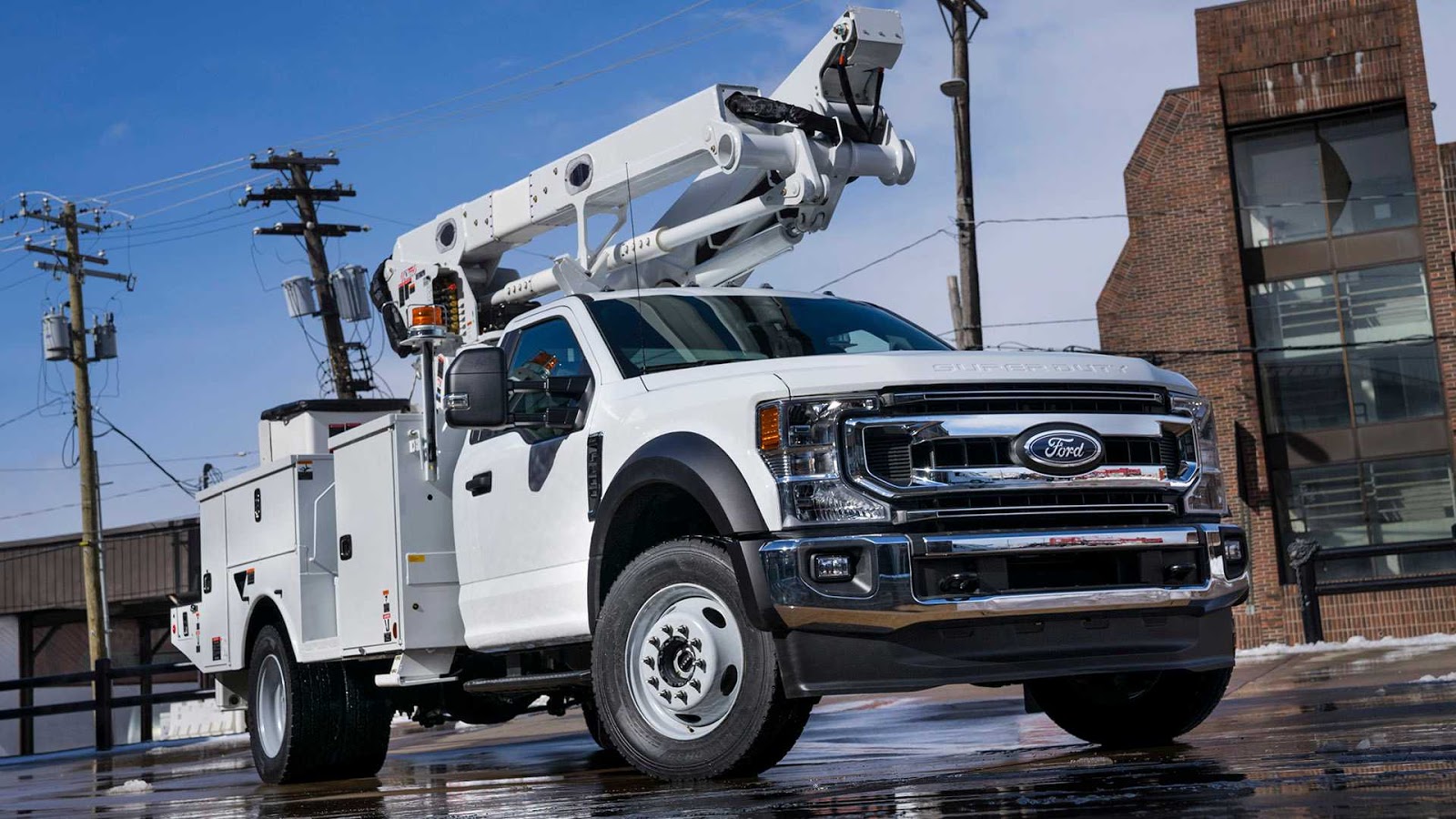 Ford F600 Joins HardWorking Lineup, Commercial Models Updated