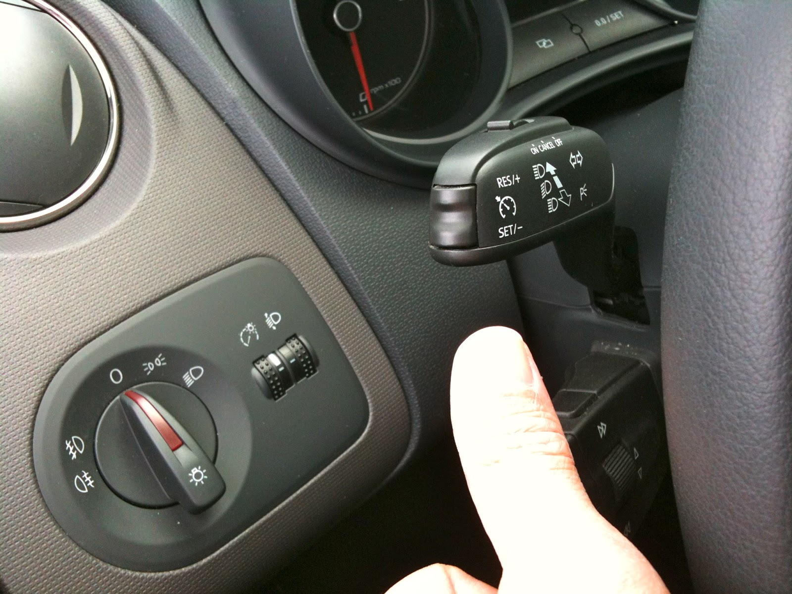 CONDUCIR SIN MIEDO: UNAS LUCES MUY POCO CONOCIDAS