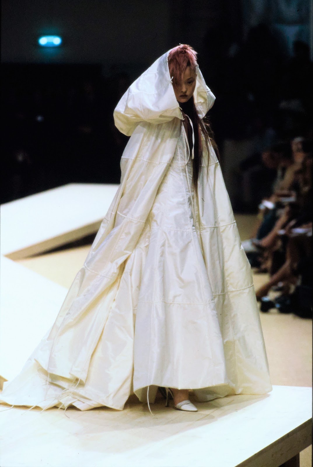 Chanel Fall 1999 Couture | Cool Chic Style Fashion
