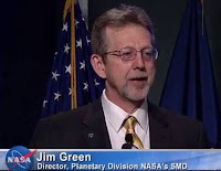 Jim Green speaking at NASA HQ Curiosity 1 yr celebration ¿Por qué siete expertos están convencidos que podría realmente existir la vida extraterrestre?