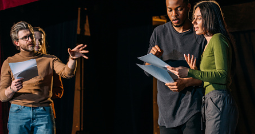 √Contoh Soal Teks Drama Bahasa Indonesia SMP Kelas VIII