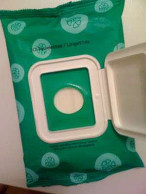 review *YES TO CUCUMBERS TOWELETTES*