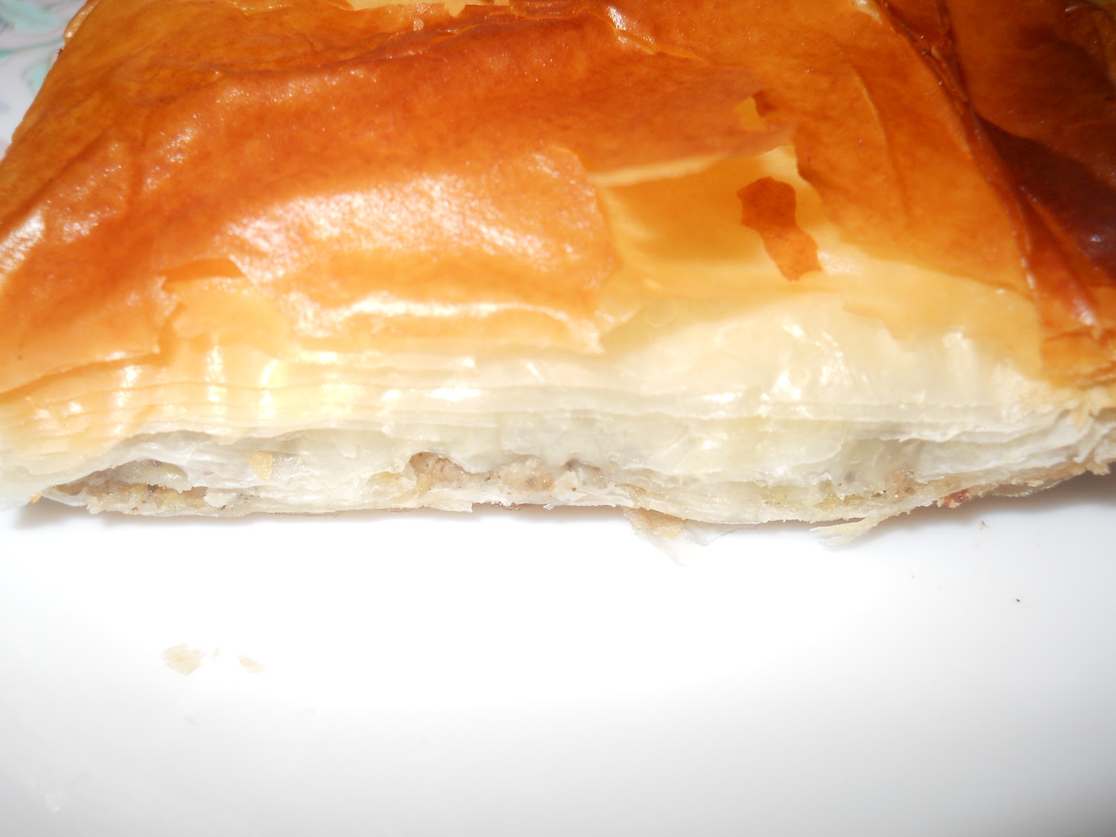 ANNEMİNELİ GAZEL BÖREĞİ