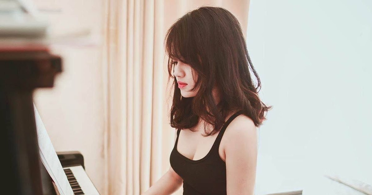 Hot girl…Cô giáo Dương Cầm