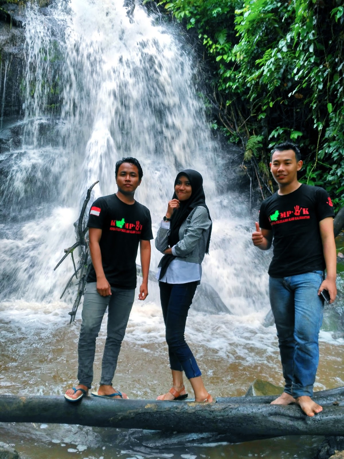 Wisata Ke Air Terjun Rampah Sungai Karuh - SiswaPelajar.com