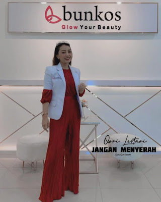 Qori Lestari Semangati Masyarakat Jalani PPKM Lewat Rilis Lagu Jangan Menyerah Qori Lestari Semangati Masyarakat Jalani PPKM Lewat Rilis Lagu Jangan Menyerah