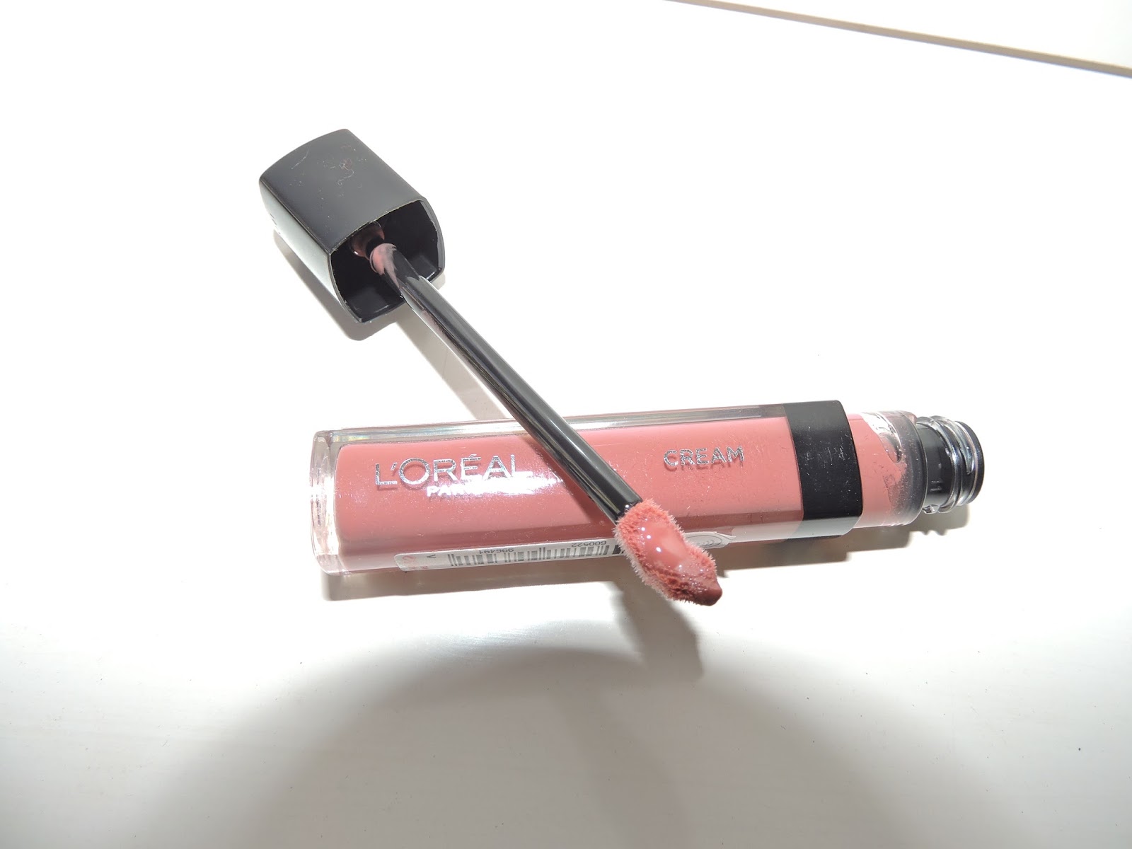 MAKEUP FOR ETERNITY L'Oreal Paris Infallible Mega Gloss '110 I Got