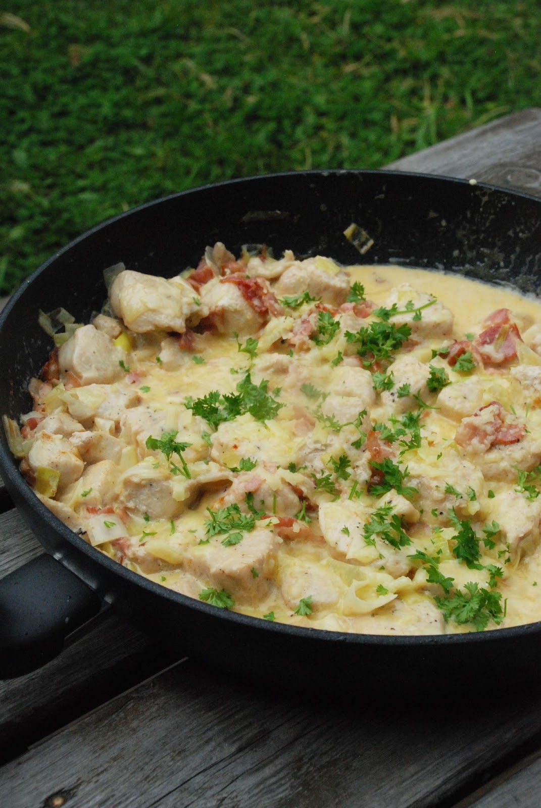 Smaskelismaskens Kycklinggryta med bacon och västerbottensost