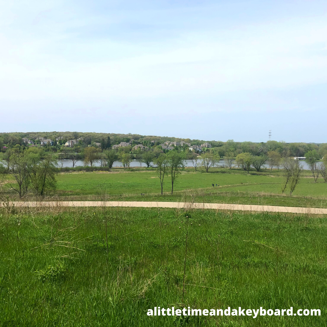 A Little Time and a Keyboard Hiking to a Spectacular View at Grassy