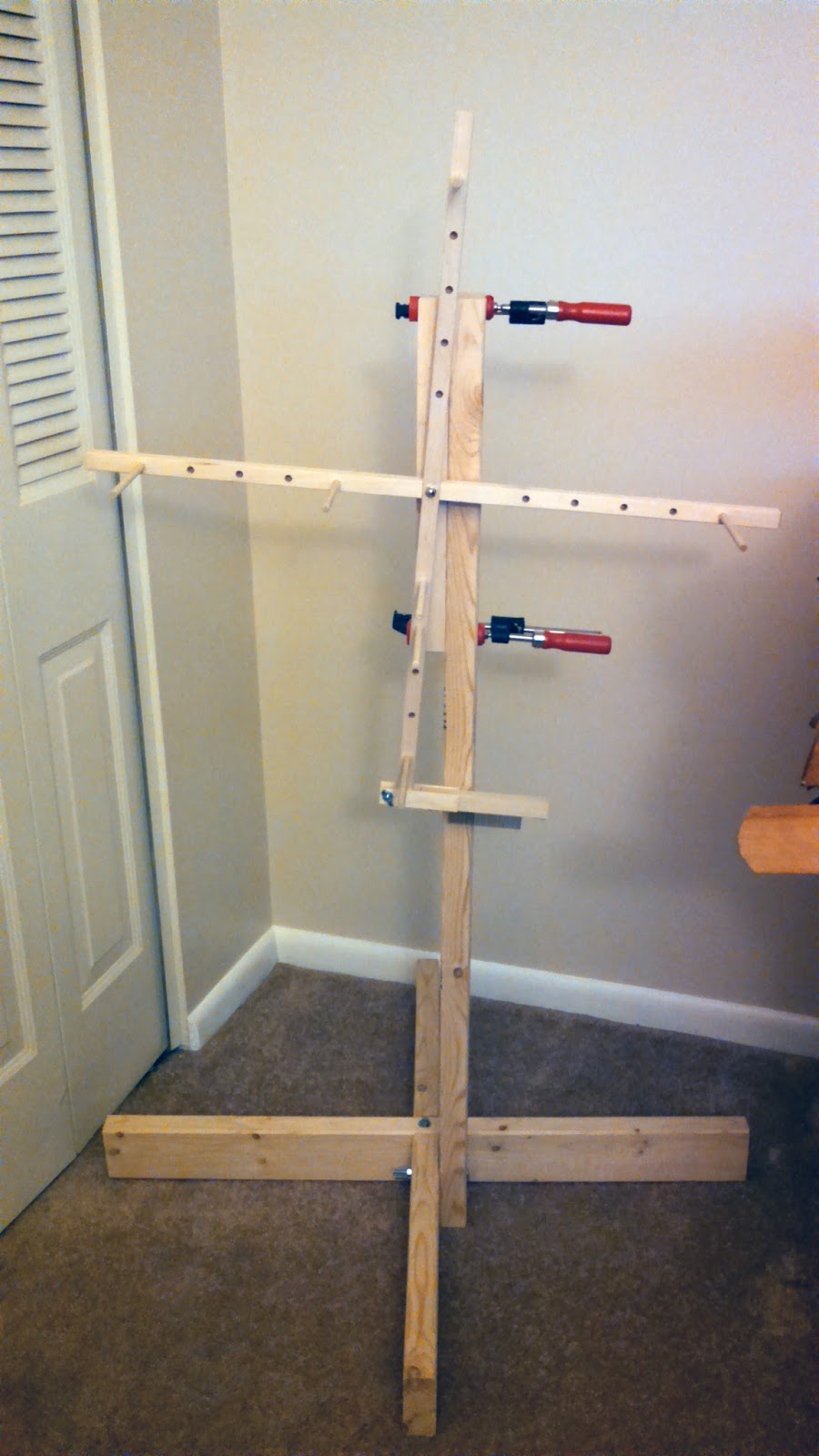 Diy Warping Board Diy Warp Board On A French Cleat Youtube Diy warp