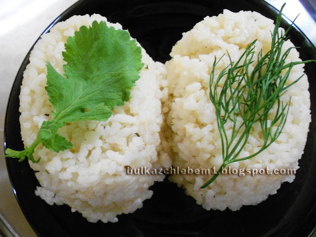 Ryż czosnkowo-maślany z tymiankiem