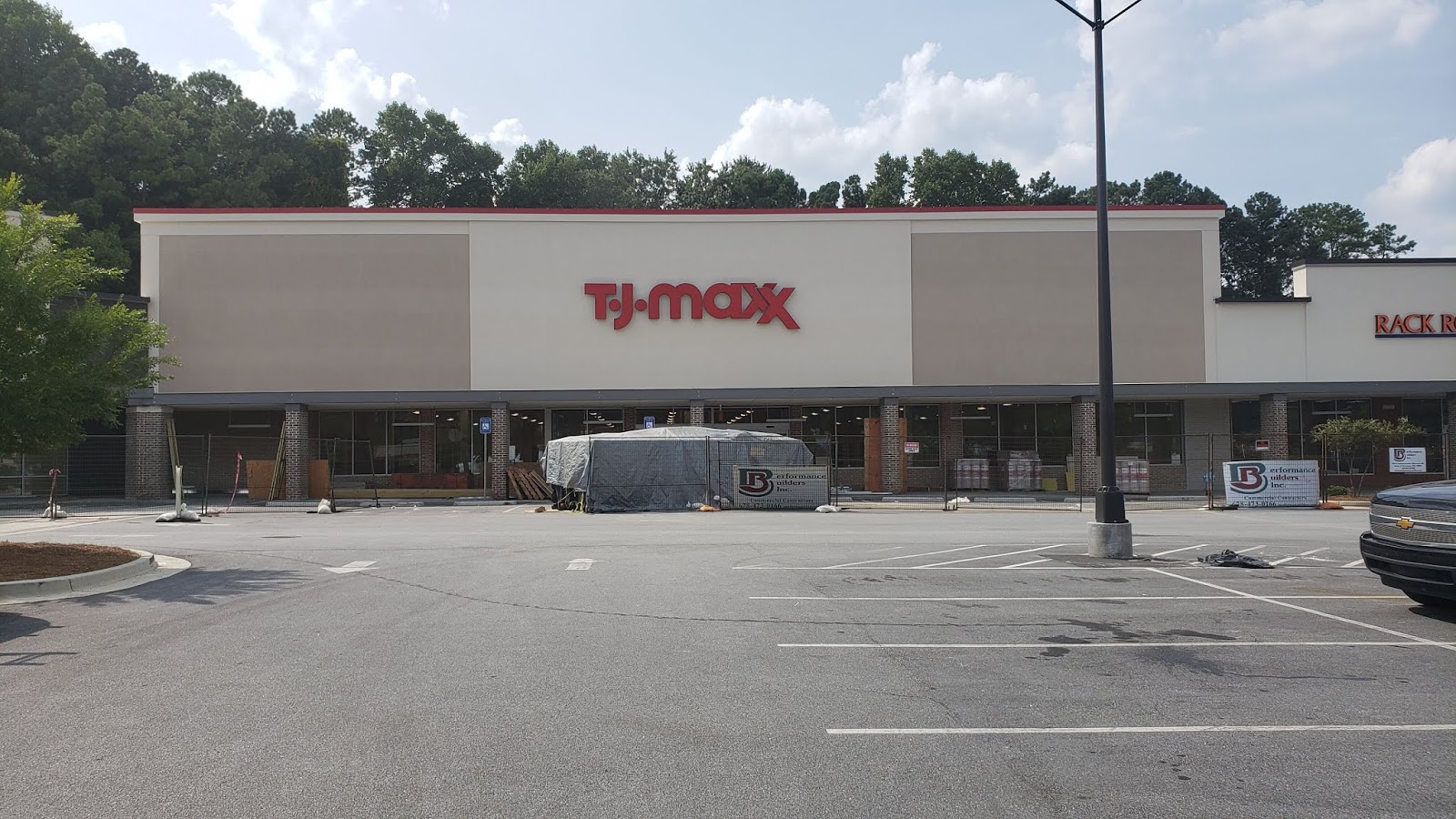 Tomorrow's News Today Atlanta [UPDATE] TJ Maxx To Open in Chamblee