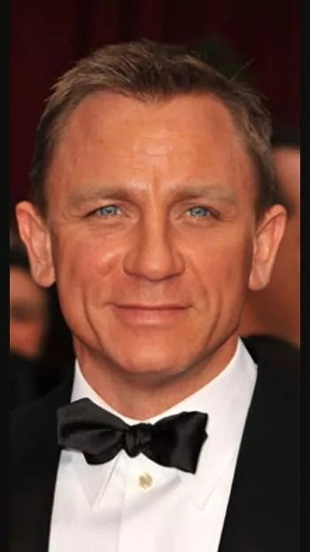 Daniel Craig