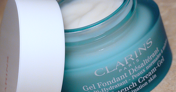 clarins hydraquench cream