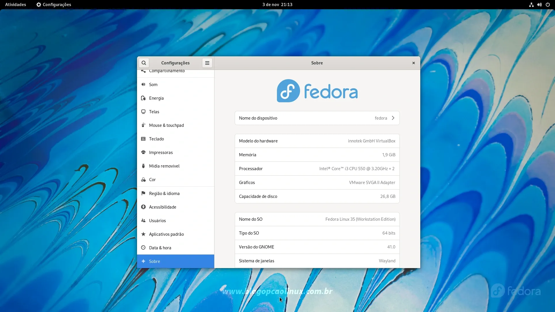 Área de trabalho do Fedora 35 Workstation após realizar o upgrade a partir da versão 34