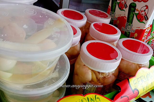 Kedai produk  masakan Kelantan dan Thai di Rawang