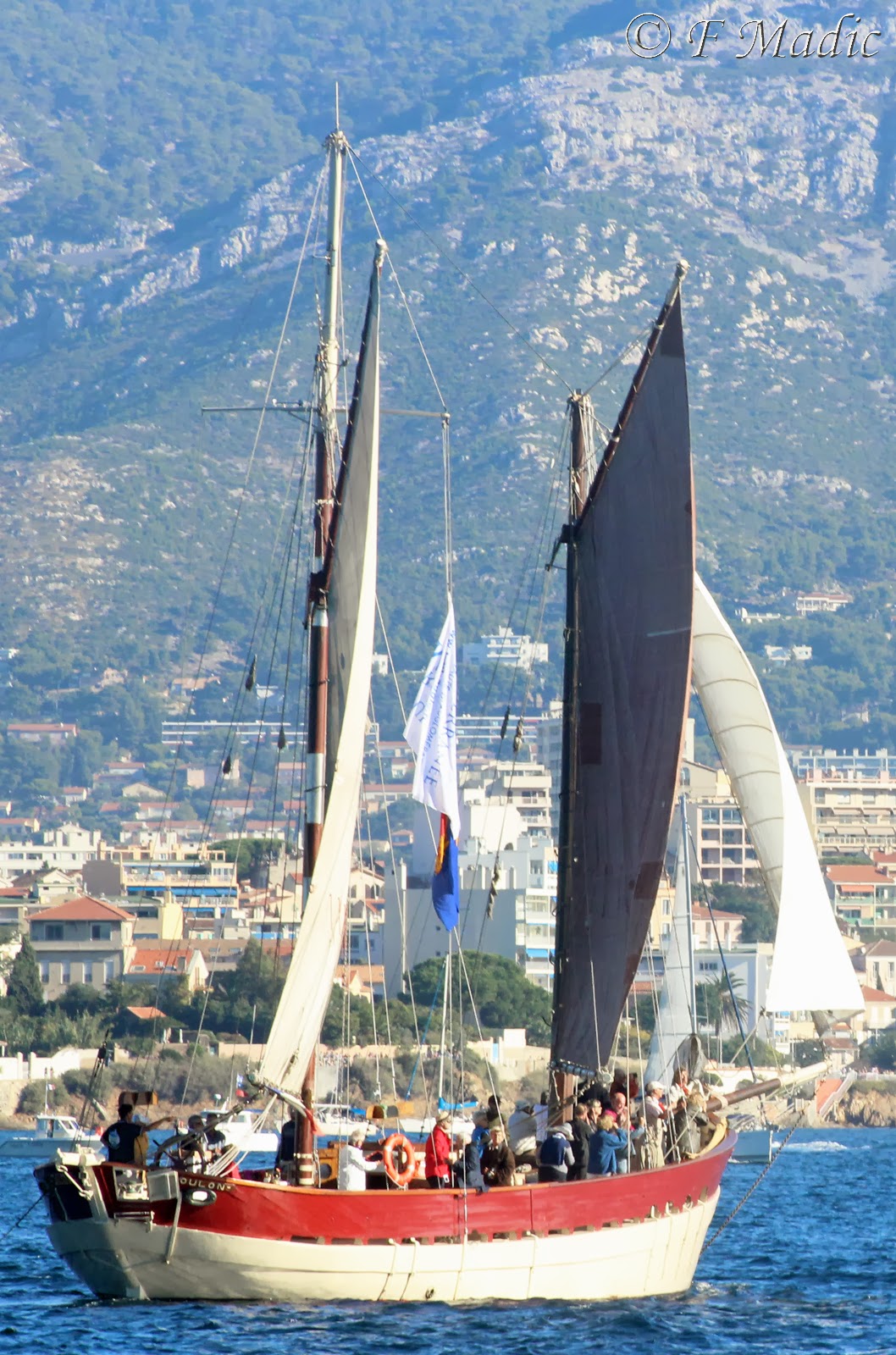 Voiliers à 2 mâts (voiles auriques ou carrées) JLD'A