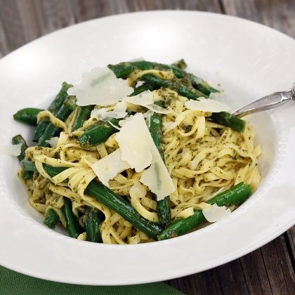 Pasta with Pesto and Green Beans