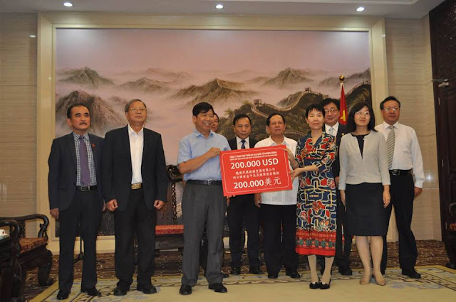 Công ty Việt Nam liên tục đem tiền hỗ trợ giảm nghèo ở Trung Quốc