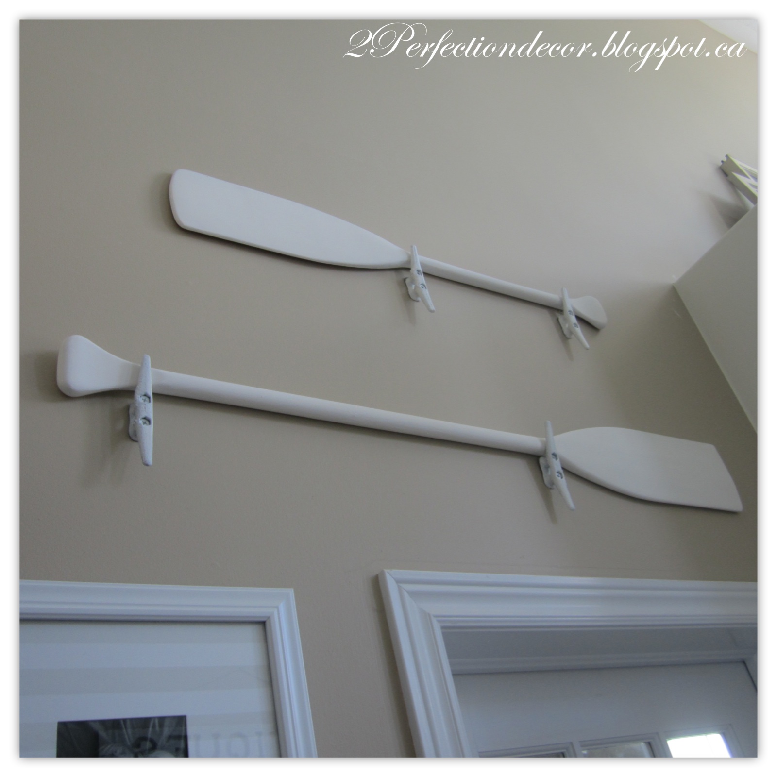 2Perfection Decor: Using oars as wall decor