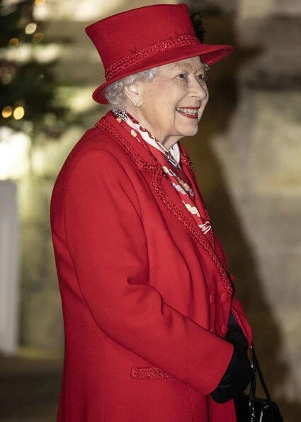 Queen Elizabeth, the Duke and Duchess of Cornwall, the Duke and Duchess of Cambridge, the Earl and Countess of Wessex, Princess Anne