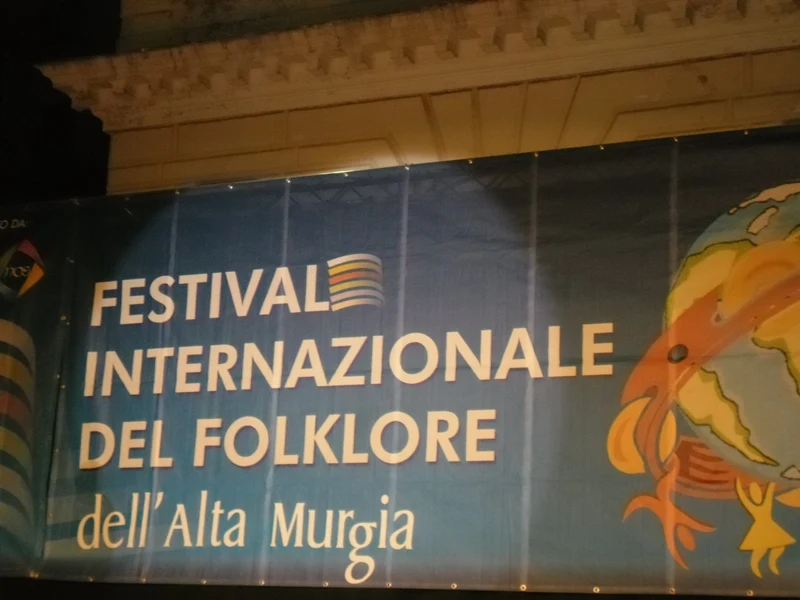Festival Internazionale del Folklore 2012 | Alta Murgia, Italia
