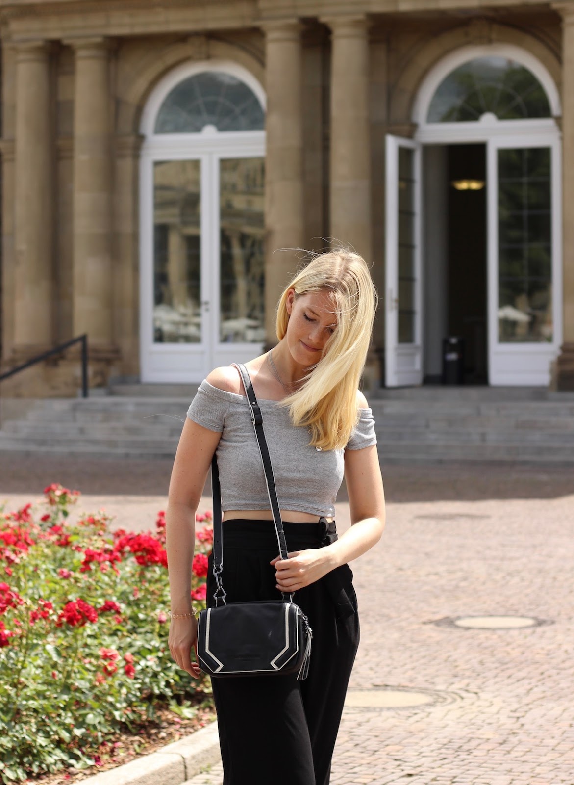 Fashion Outfit Lieblingstasche Liebeskind Umhängetasche Stuttgart Blog Fashionblog www.theblondelion.com Fashion Outfit Lieblingstasche Liebeskind Umhängetasche Stuttgart Blog Fashionblog www.theblondelion.com