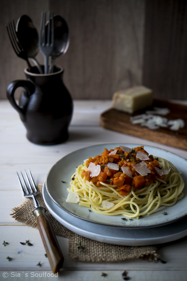 Spaghetti mit Linsen-Sauce