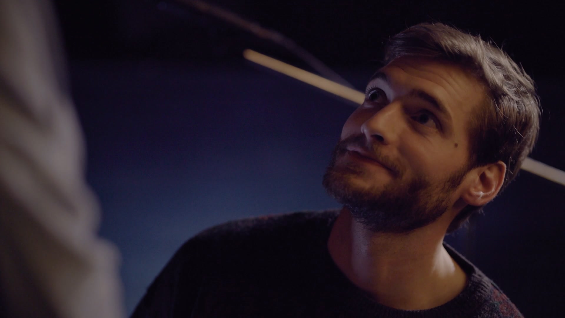 Even Closer Saison 1 SIMPLY RESTITUDA: Vinzenz Wagner in series Even Closer: Hautnah (Ep.1