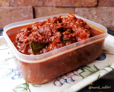 masakan lebaran yang klasik dan nikmat disantap nurul sufitri travel lifestyle blogger kuliner resep rendang ayam kari sambal goreng kentang resep