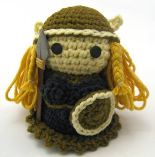 PATRON GRATIS VALQUIRIA AMIGURUMI 711