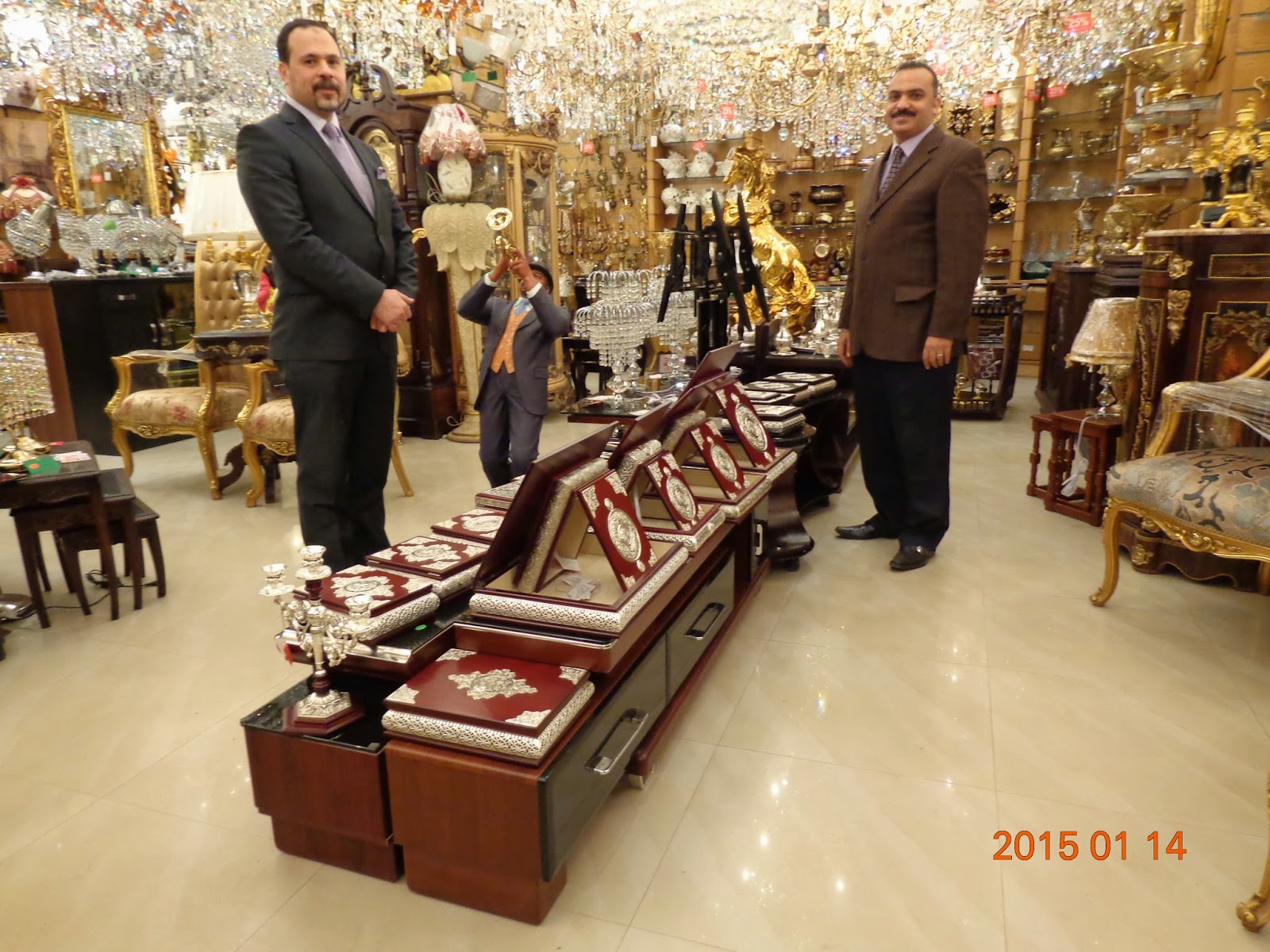 يحيي اللقاني في معرض وليد الصفتي ل نجف قنديل مصر ديكور يحيي