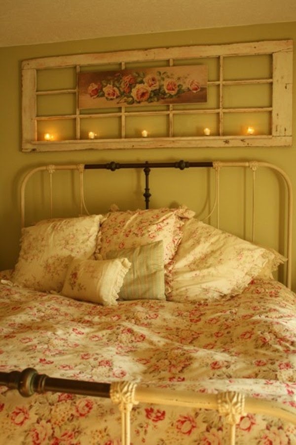 Reuse your old doors – cool decorations and DIY furniture