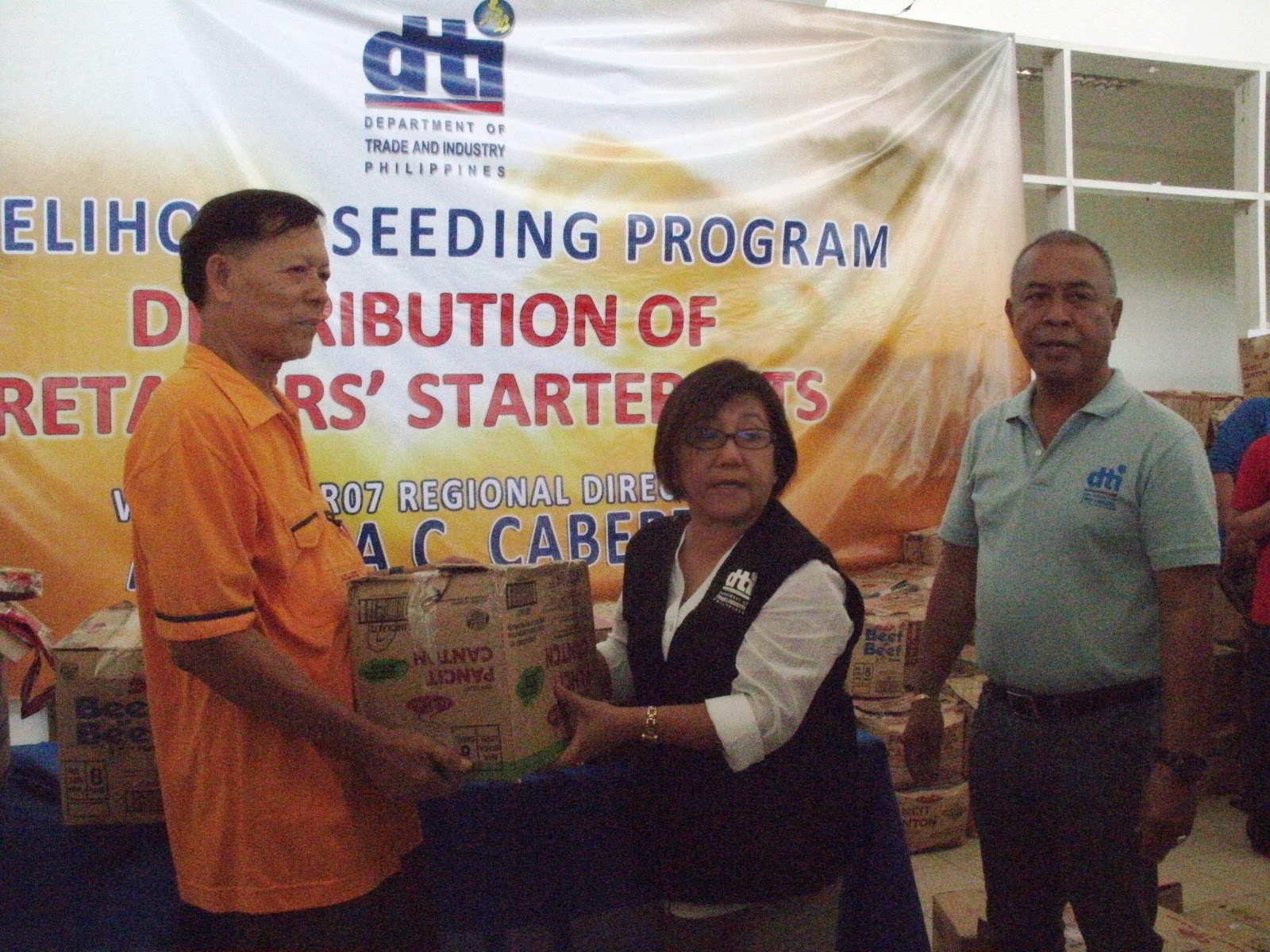 DTI News DTI Distributes Starter Kits To Micro entrepreneurs In Cebu